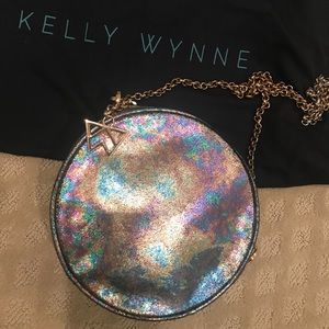 Kelly Wynne - Halo in Hope Bag